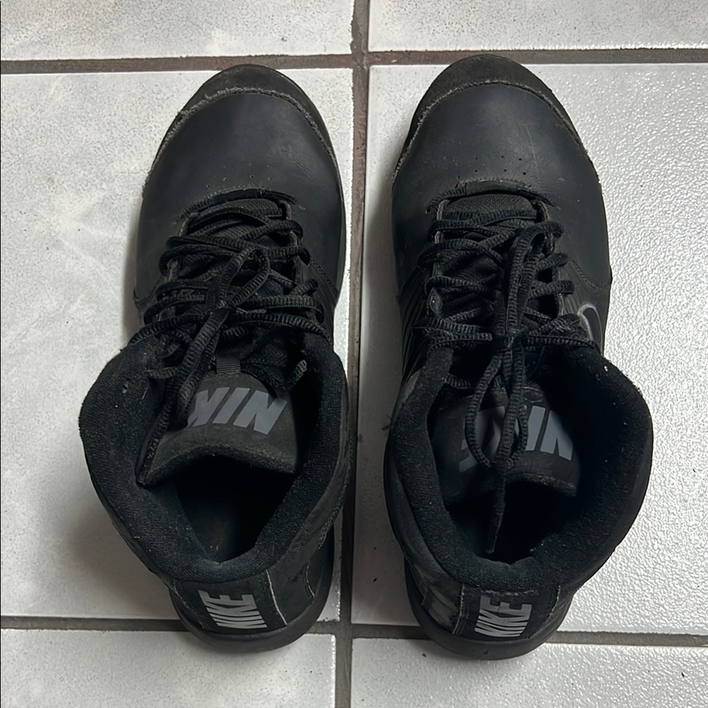 Nike Black Athletic Low-Top Sneakers